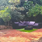 Affordable Long-Term Stay Ens Master Bedroom Near City Fremantle University Hospital