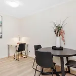 Spacious 1Bdr Fast Wi-Fi Near Rac Arena