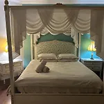 Whitfords Delight Bed & Breakfast