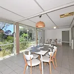 Entire House Close To Perth Airport And City