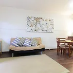 B3 Crawley Apartment 1 Brm & Sleepout Near Uwa
