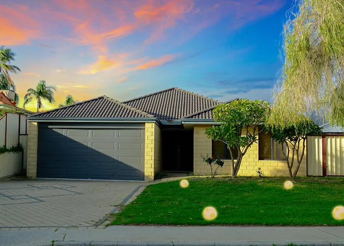 Spacious 5Bedroom House Near Airport
