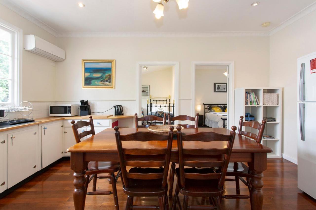 Cosy -3 Bedrooms Victoria Park Holiday home Perth