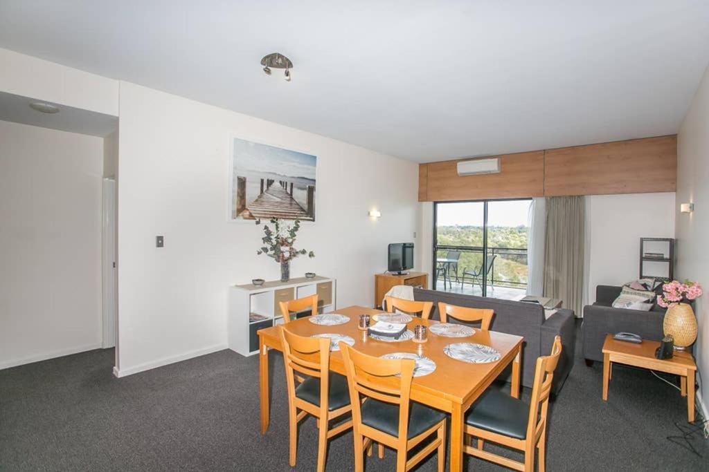 Ascot Sub Penthouse Spectacular 240 Degree River And Views , Perth