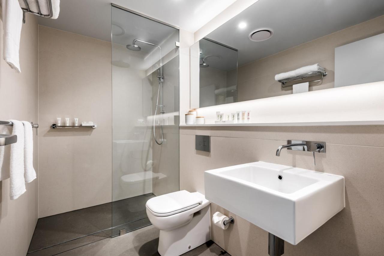 Hotel West By Ihg