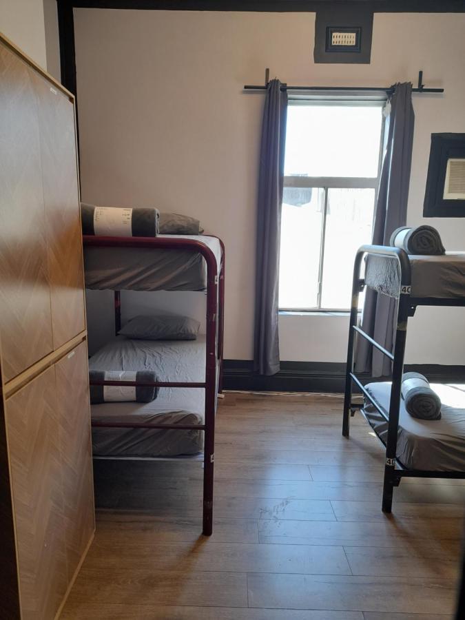 Hostel Ozi Backpackers - -valid Passport Required Perth