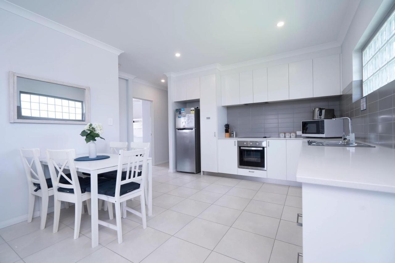 3 Fresh Sparkling Apt 2br 2ba Cloverdale Apartment