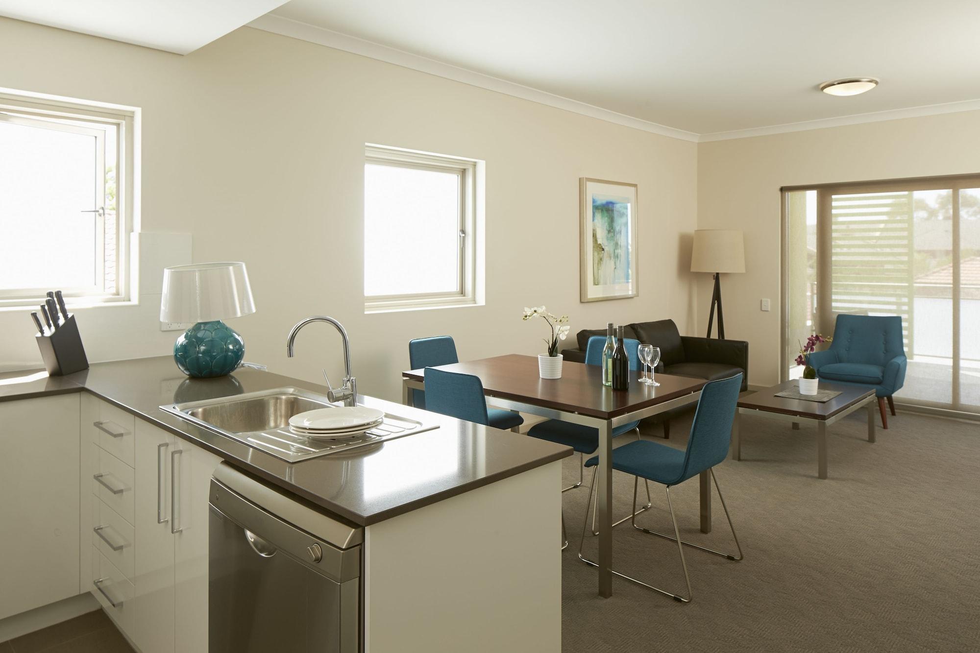 Aparthotel Baileys Serviced 4*