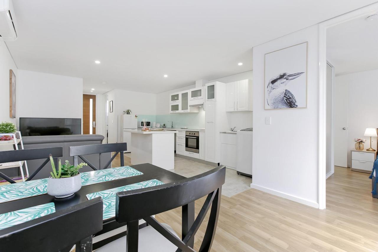 2x2 Modern Near Airport And Apartment Perth