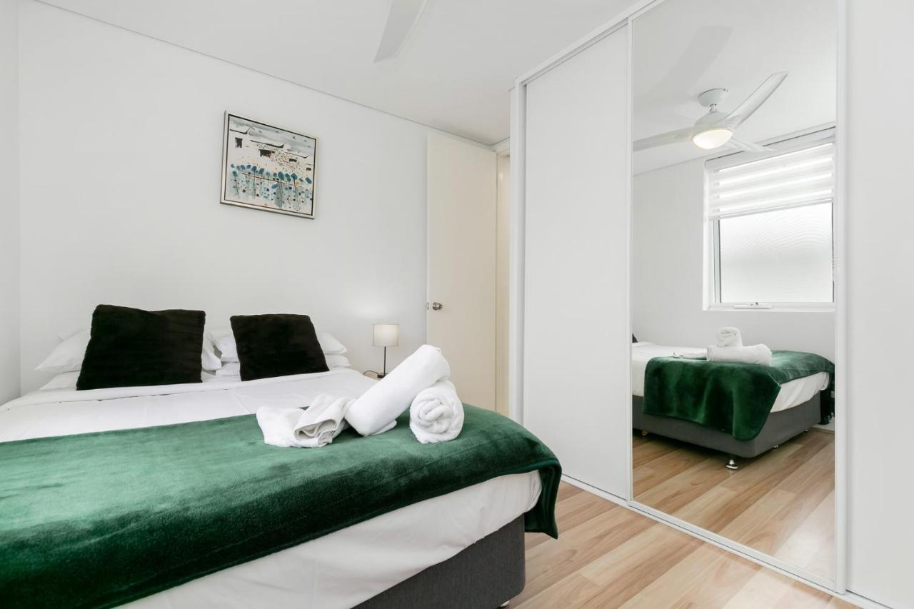 2x2 Modern Near Airport And * Perth