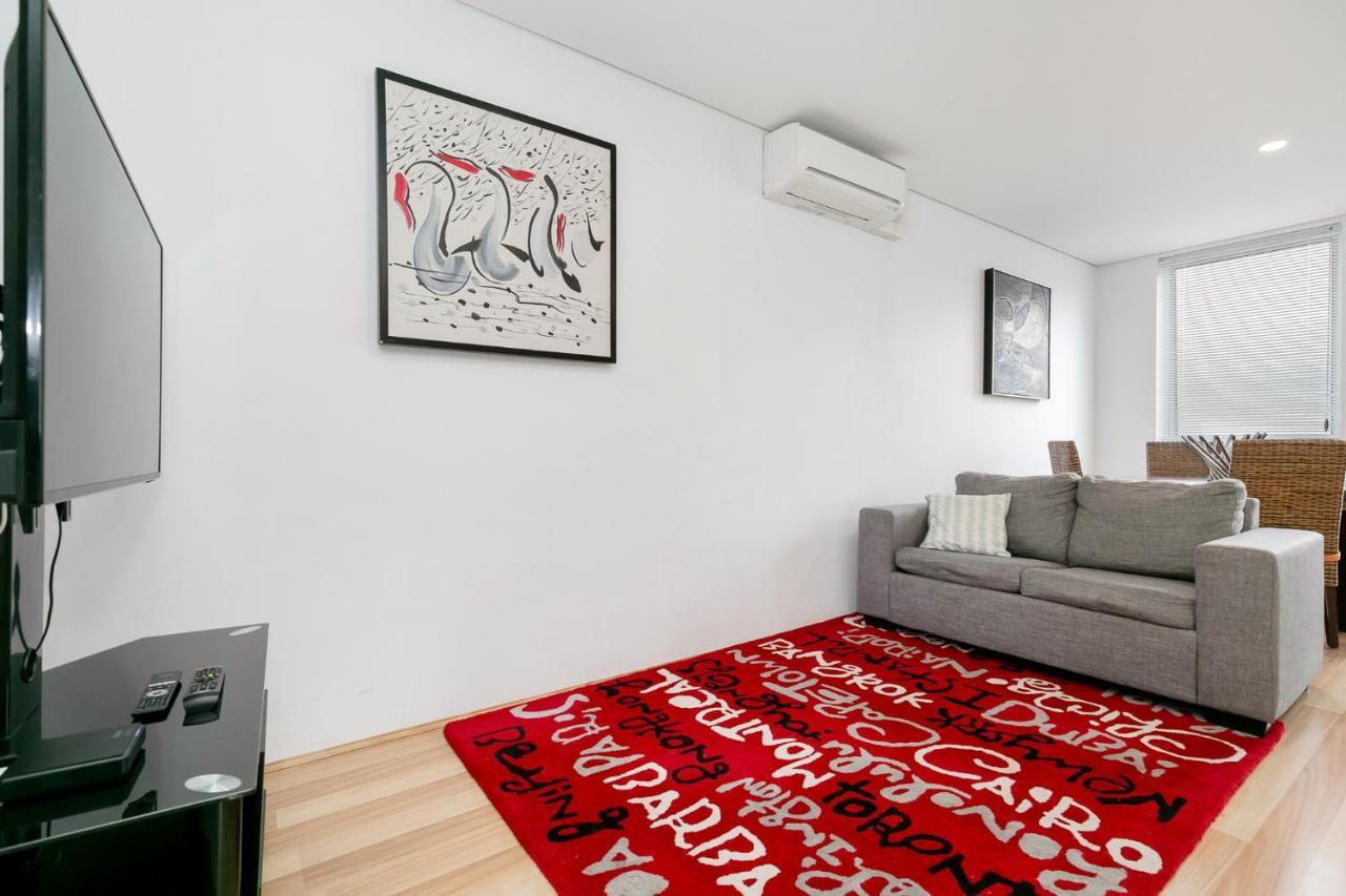 Apartment 2x2 Modern Near Airport And