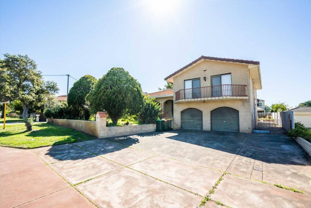 Spacious Family Retreat Holiday home Perth