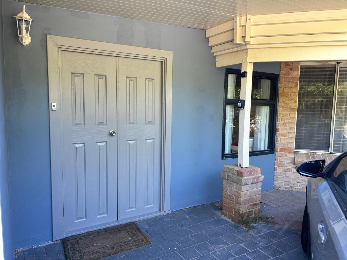 Homestay Double Share Bathroom And Kitchen Perth