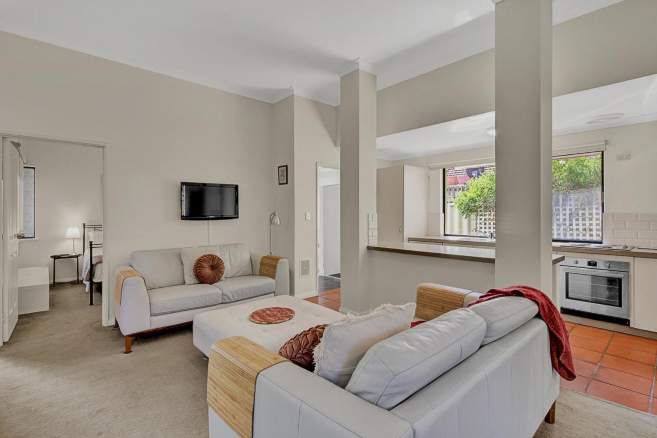 Como Executive Apartment
