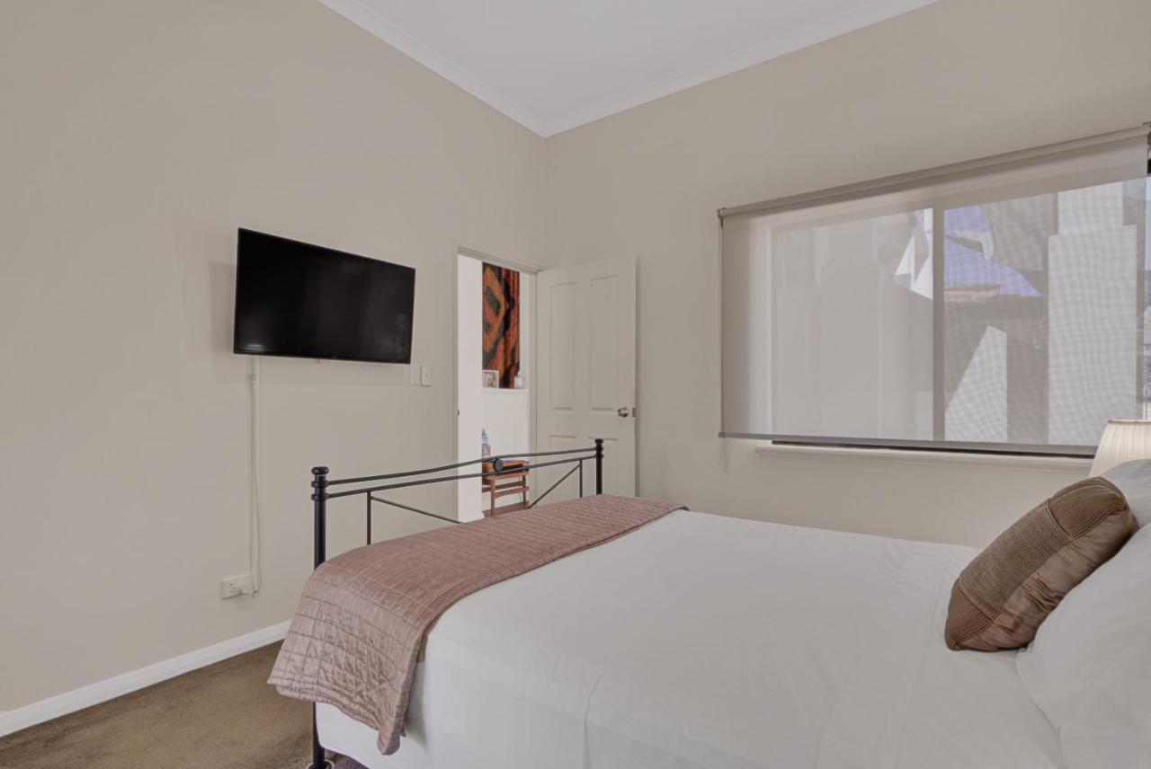 Como Executive Apartment