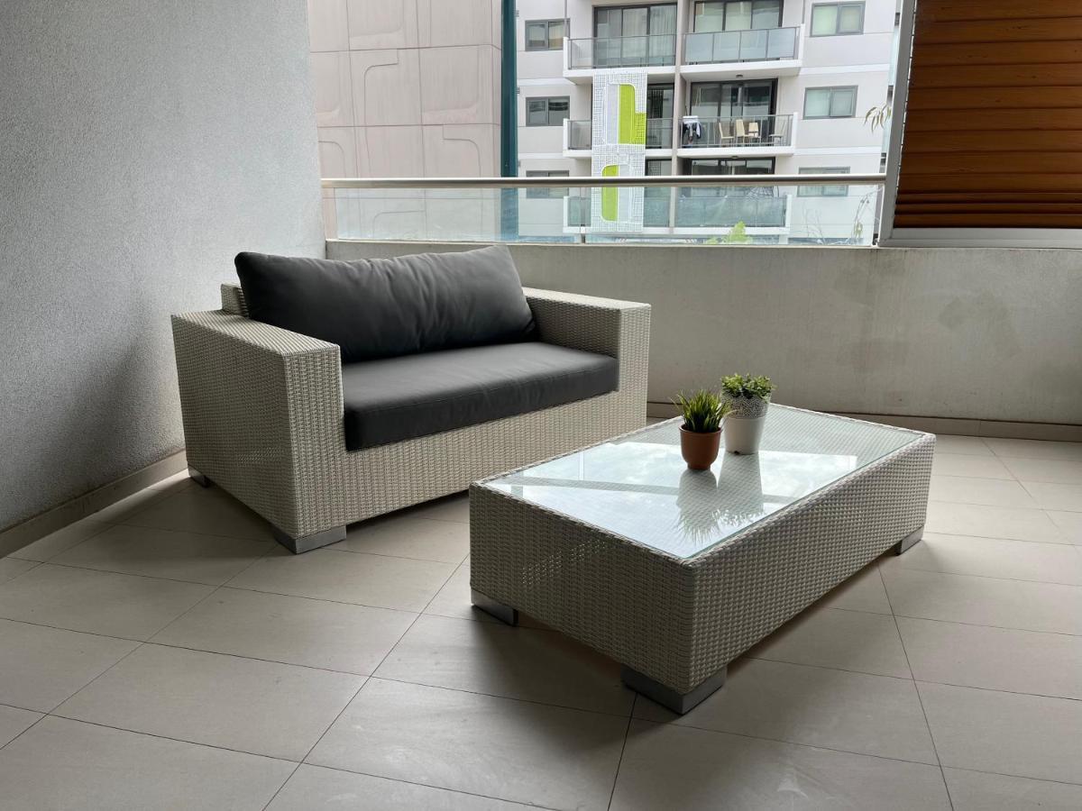 2 On Trend Near Crown 1br Apartment
