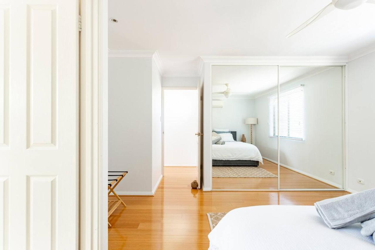 The Scarborough House - Walk To The Beach! Apartment *