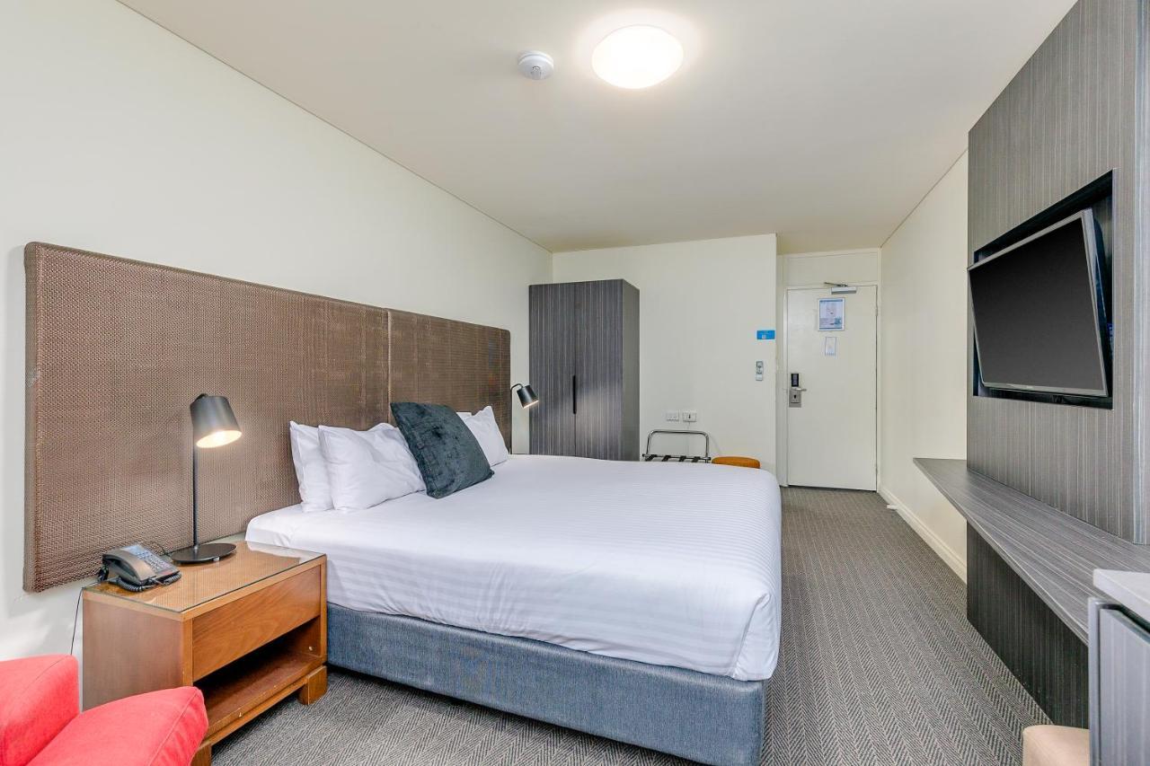 Suites Aparthotel *