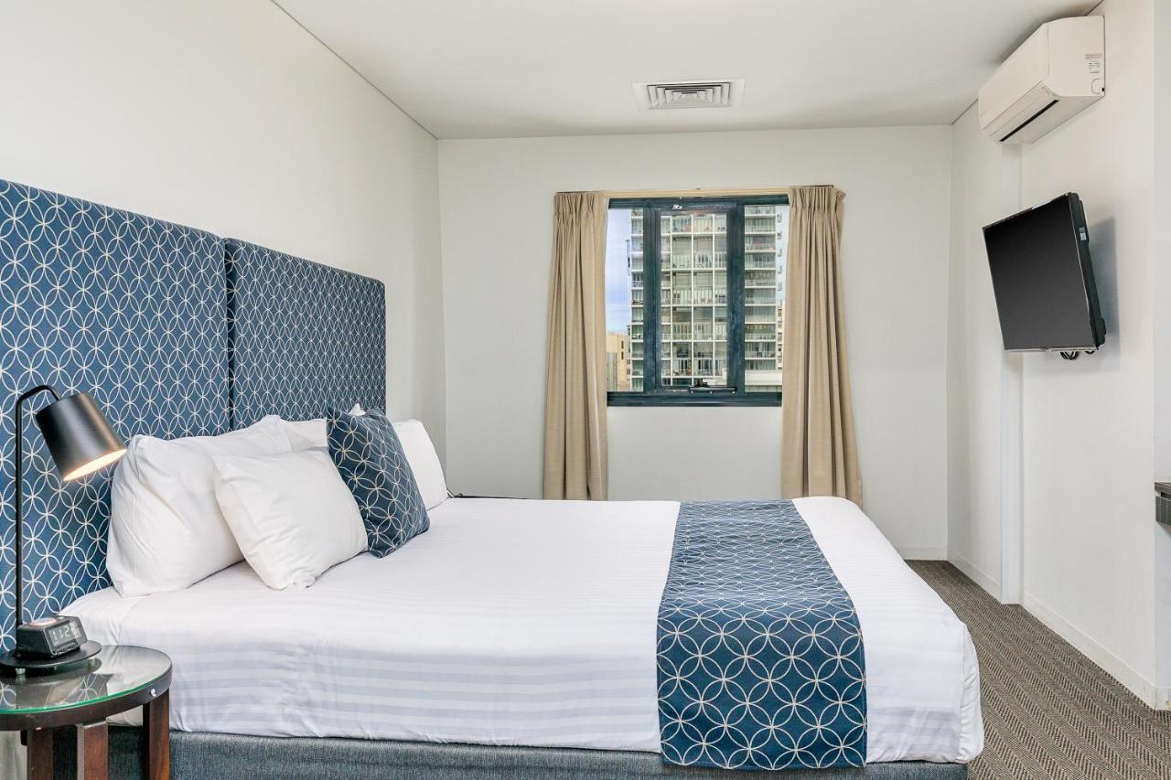 Suites Aparthotel *