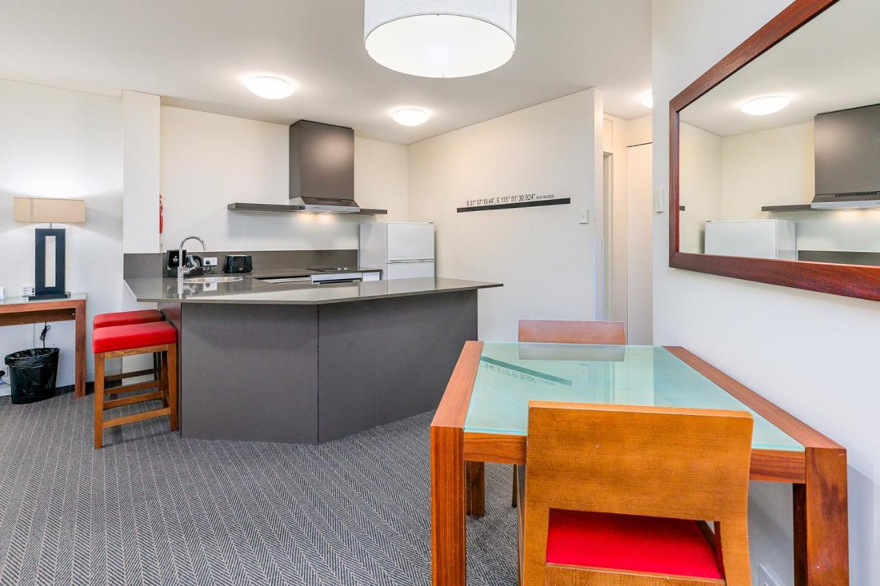Suites *