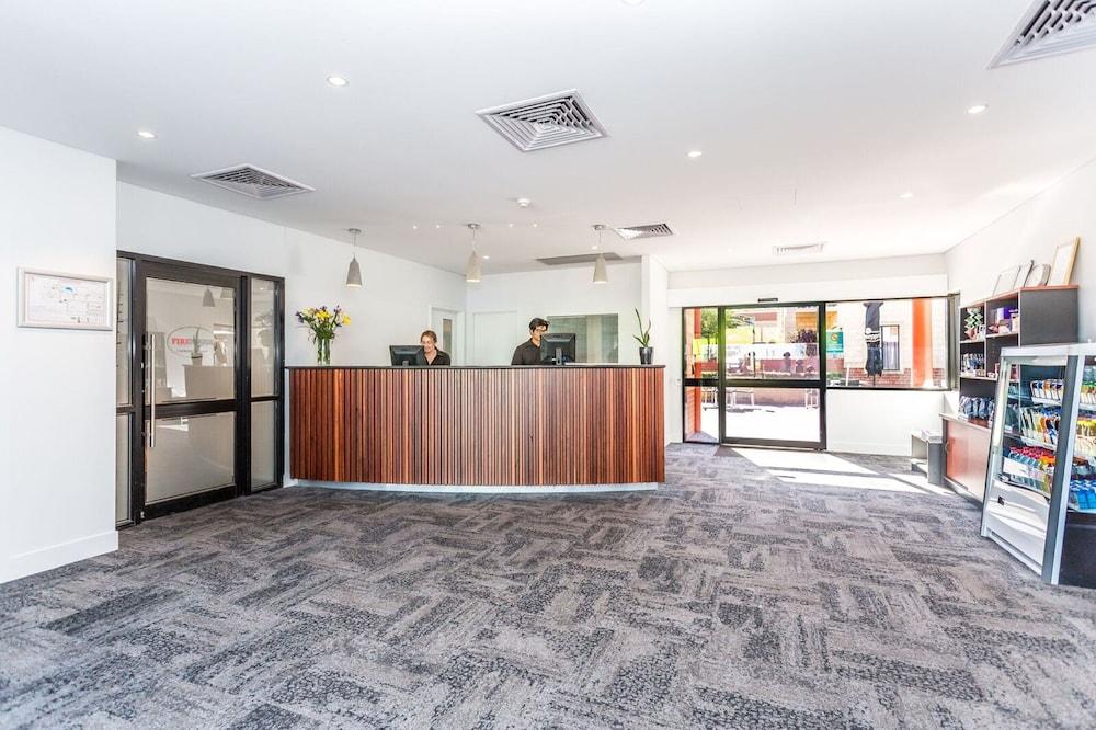 Country Comfort 4* Perth