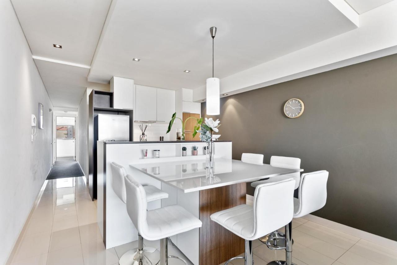 Luxe Chic * Perth