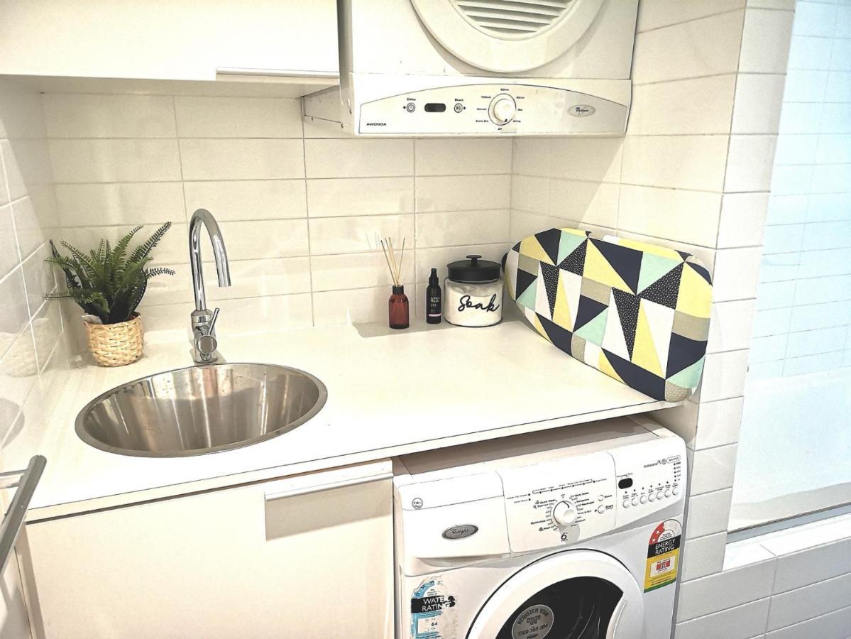 Bright 3bdrm Skyline Views Large Balcony Perth
