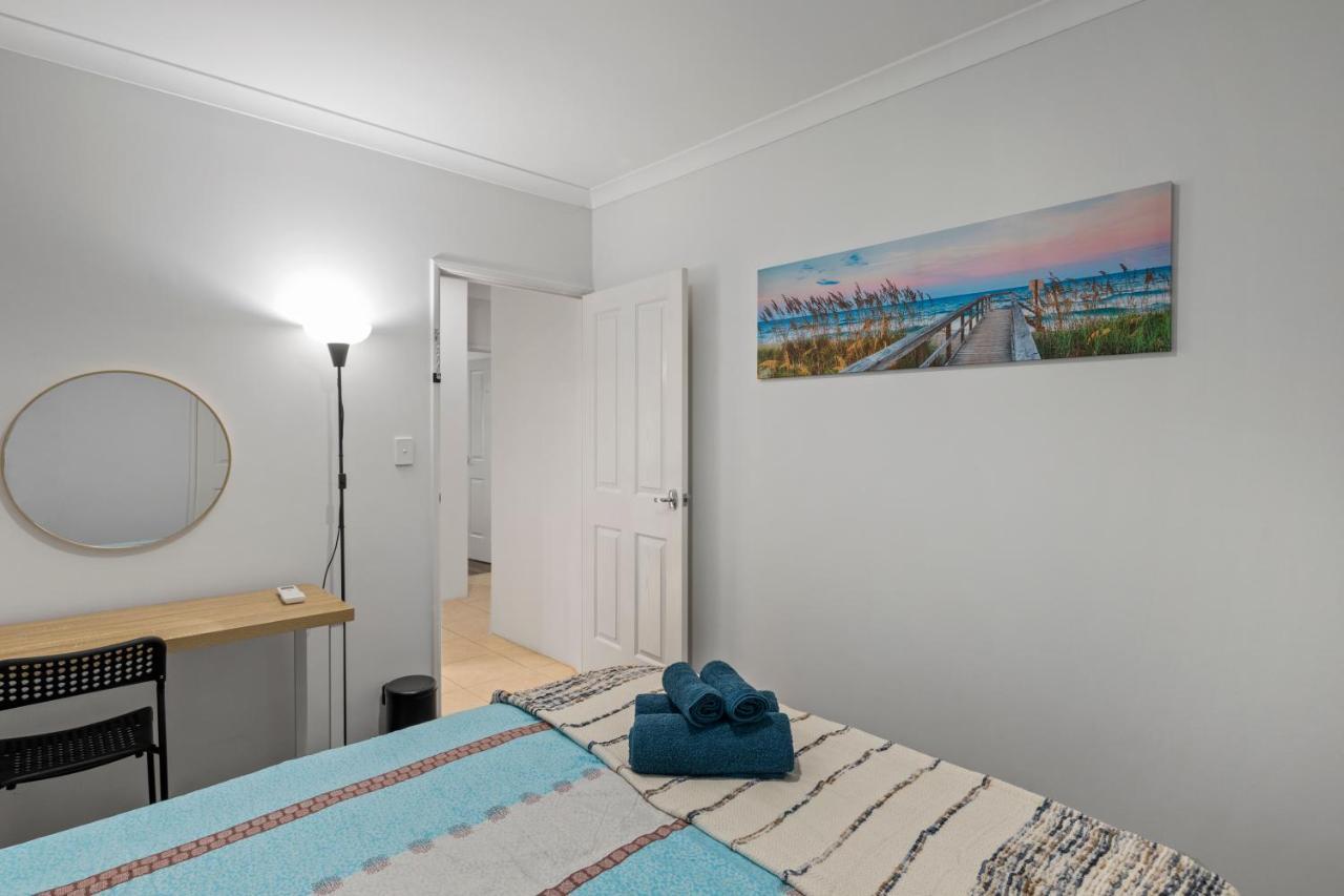13 Family In Morley Sleeps 8 Comfortably Holiday home