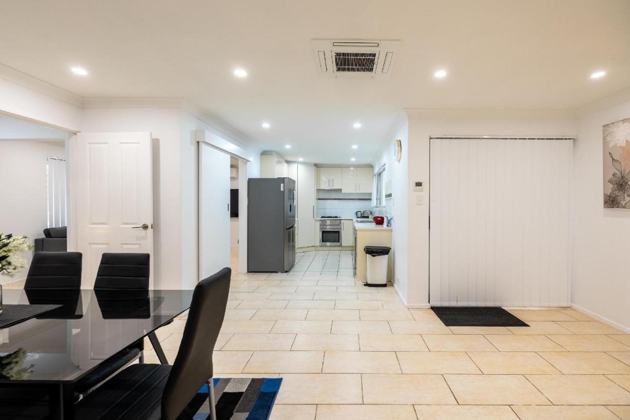 5 Swan Valley Special 3br 15 Bth Holiday home *