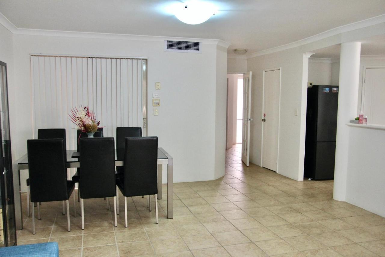 63 Perfect Family Joondalup Sleeps 5 Holiday home