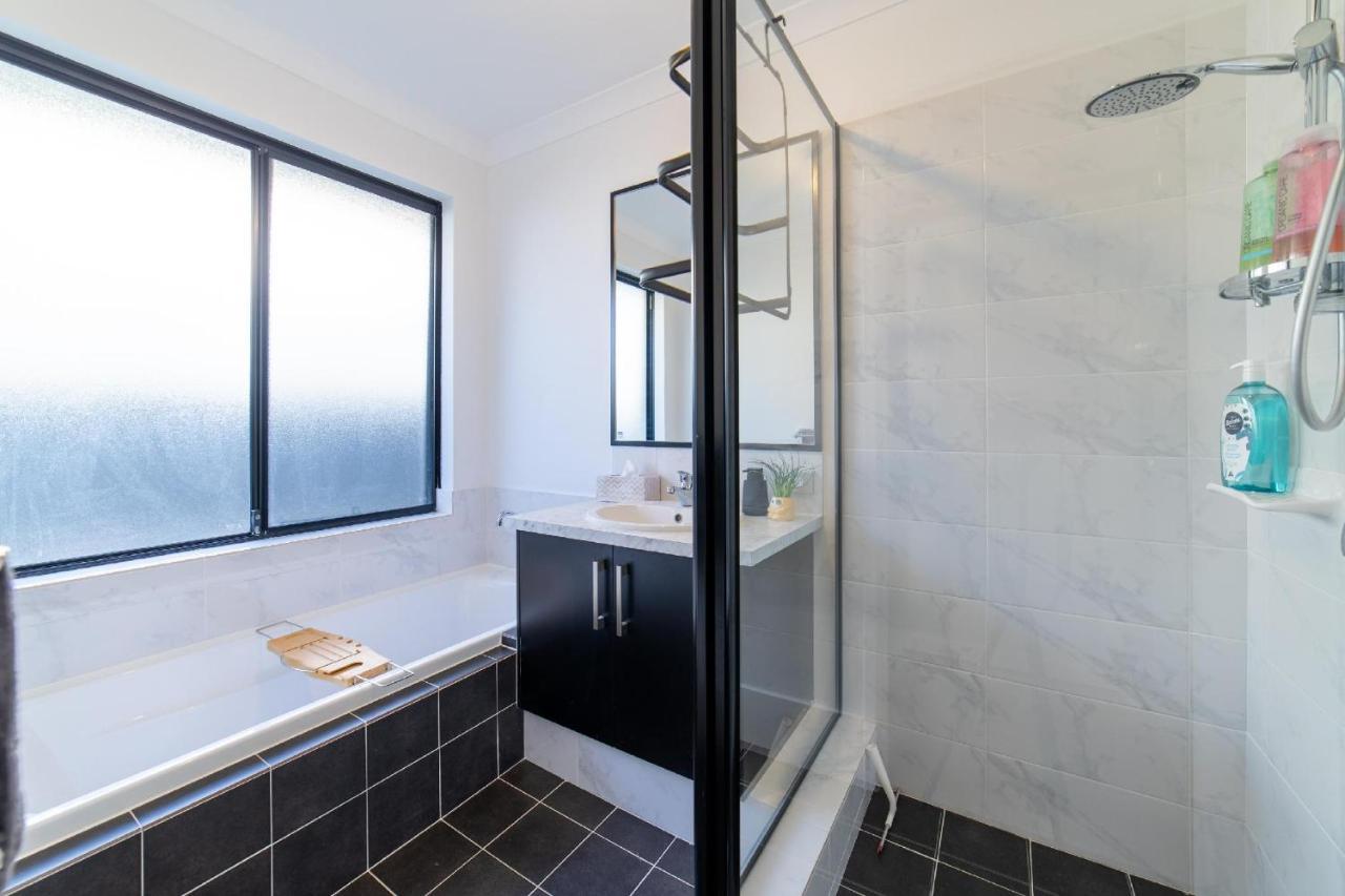Treeby's Finest Family 4bdr 2bth Holiday home
