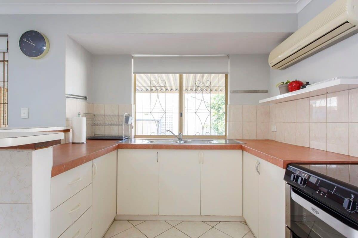 Private In St Perth