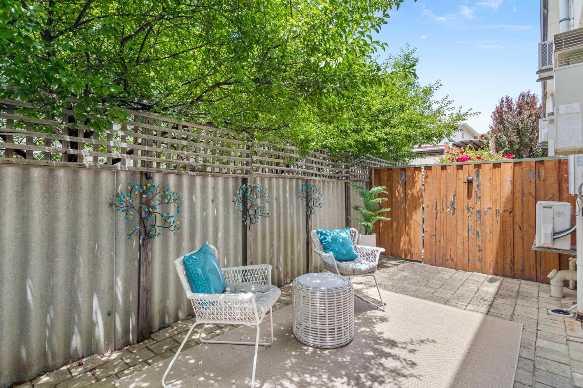 2 Cute Cunningham Close To Subiaco - Sleeps 2 Apartment Perth