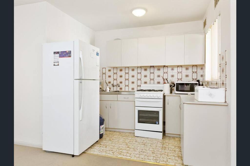 Affordable Inglewood Apartment+pool *