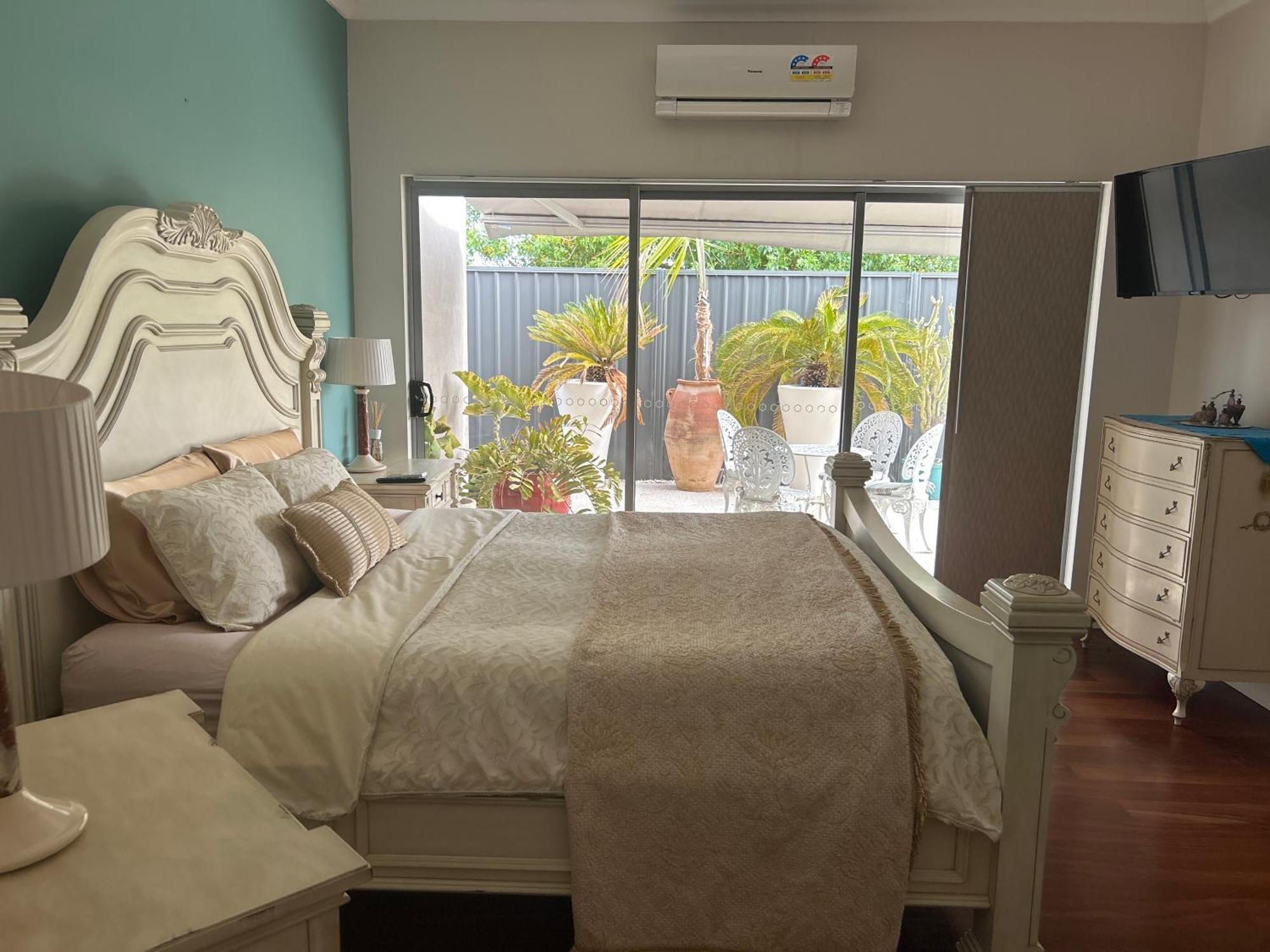 Koombana Retreat * Perth