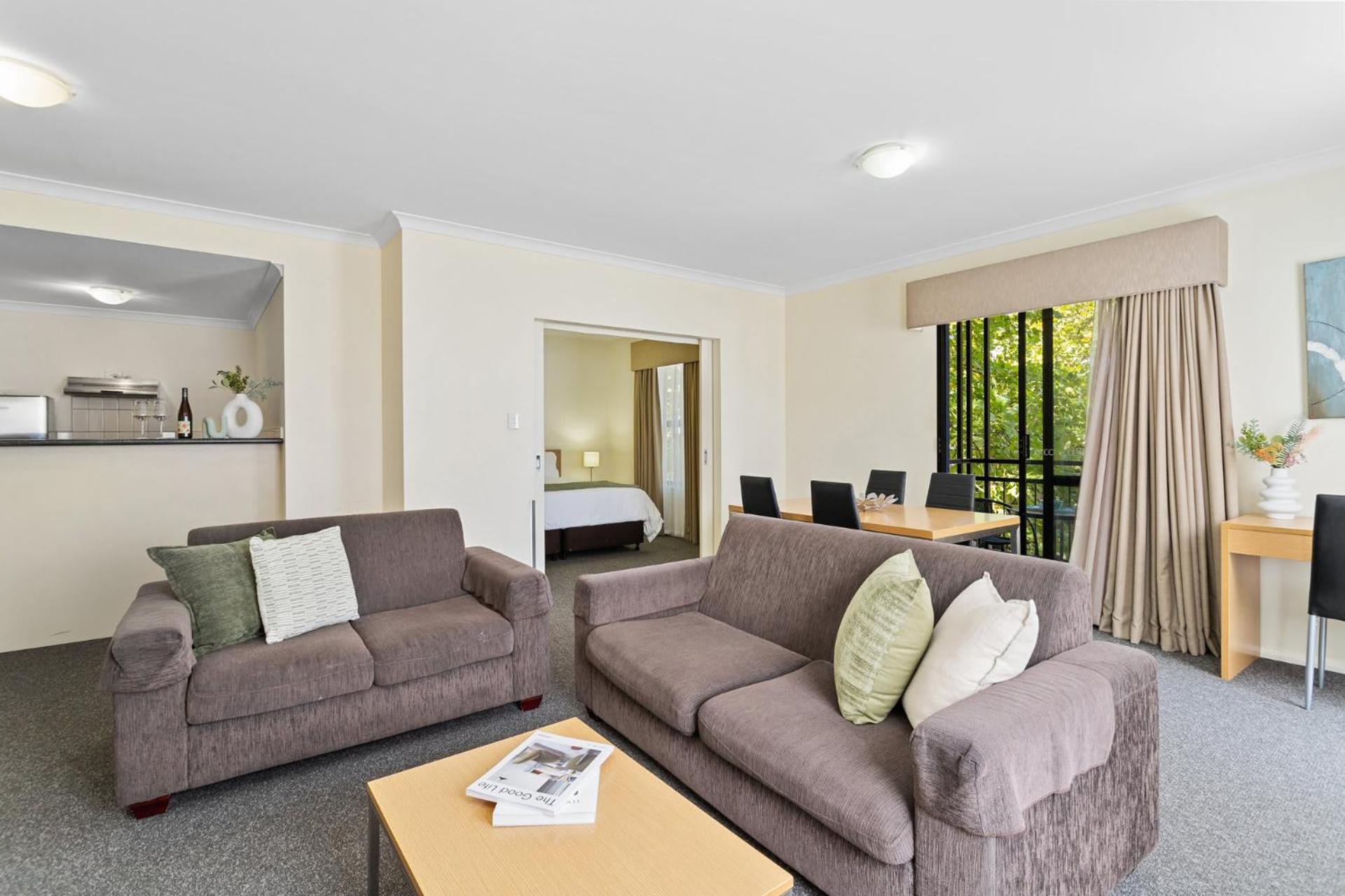 Northbridge Prime Location*2br Apartment *