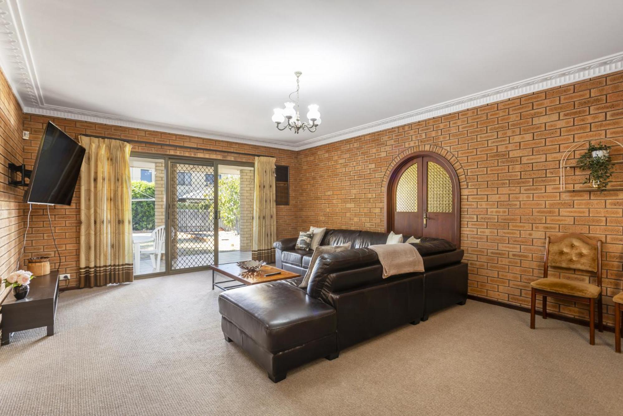 Spacious Family Retreat - Executive Escapes