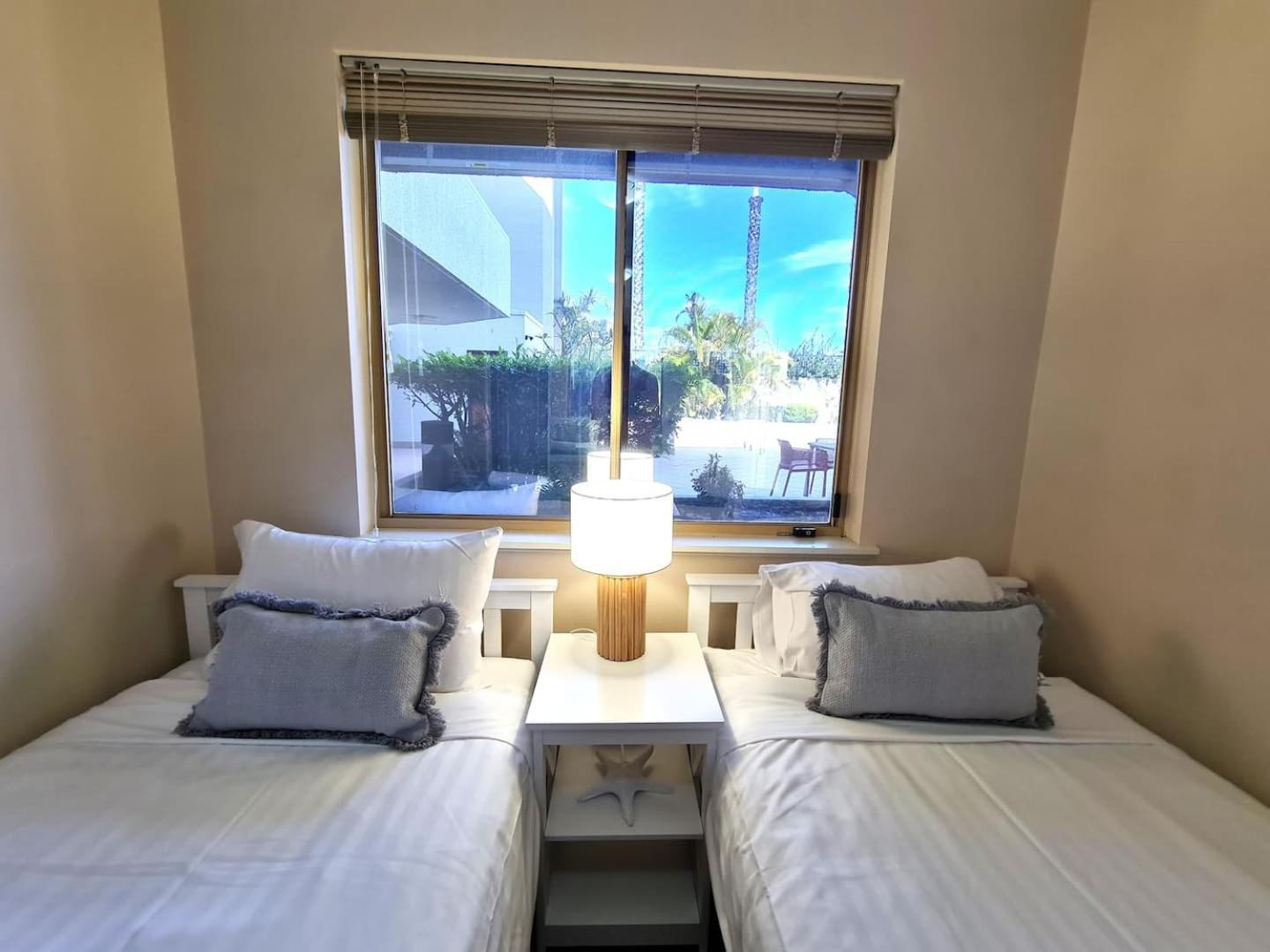 Apartment Clifton On Scarborough - Absolute Beachfront Perth