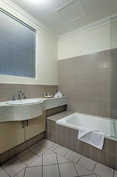 Narnia In Northbridge - One Bedroom