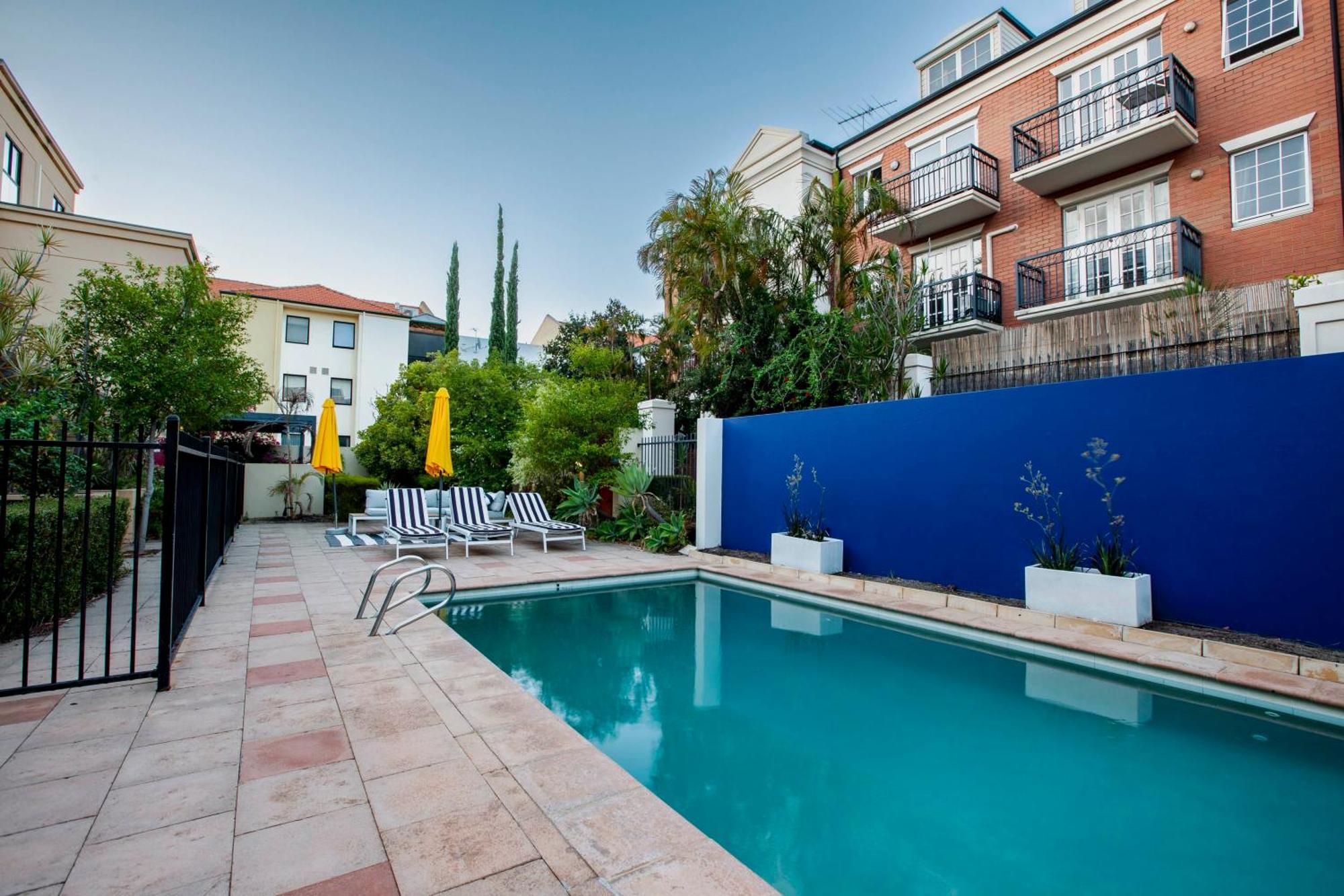 Apartment 3bdr 2bth 1prk - Northbridge Townhouse *