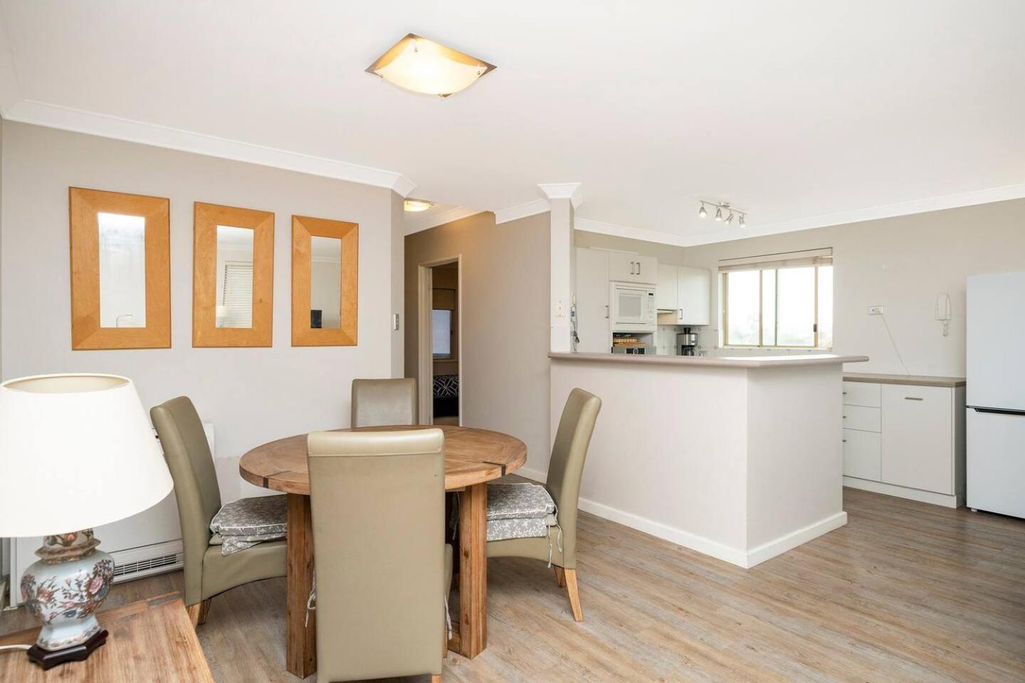 Apartment Sandcastles At The Outstanding Location! Perth