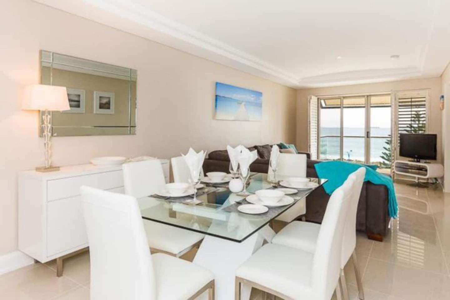 The White Pearl Penthouse Apartment