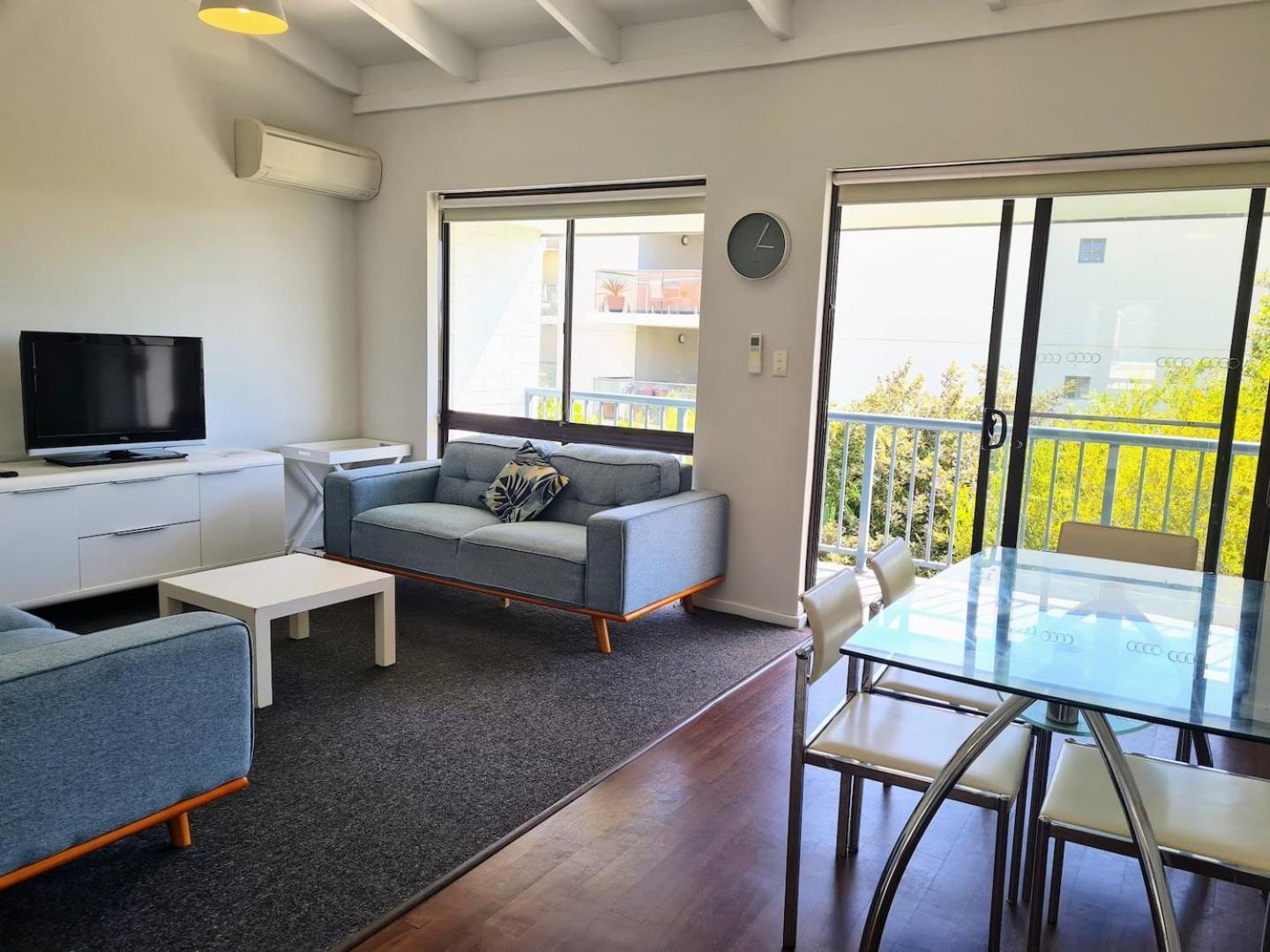 Apartment West Lagoon 213 - Corner Unit! *
