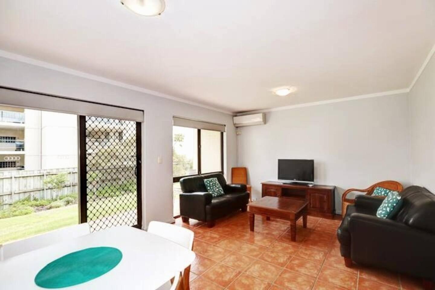West Beach Lagoon 204 - Ground Floor! Apartment Perth
