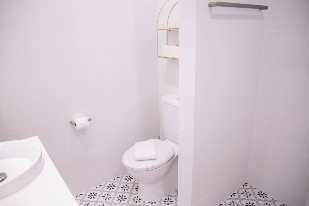 Holiday home Stunning Northbridge Townhouse W Off St Parking Perth