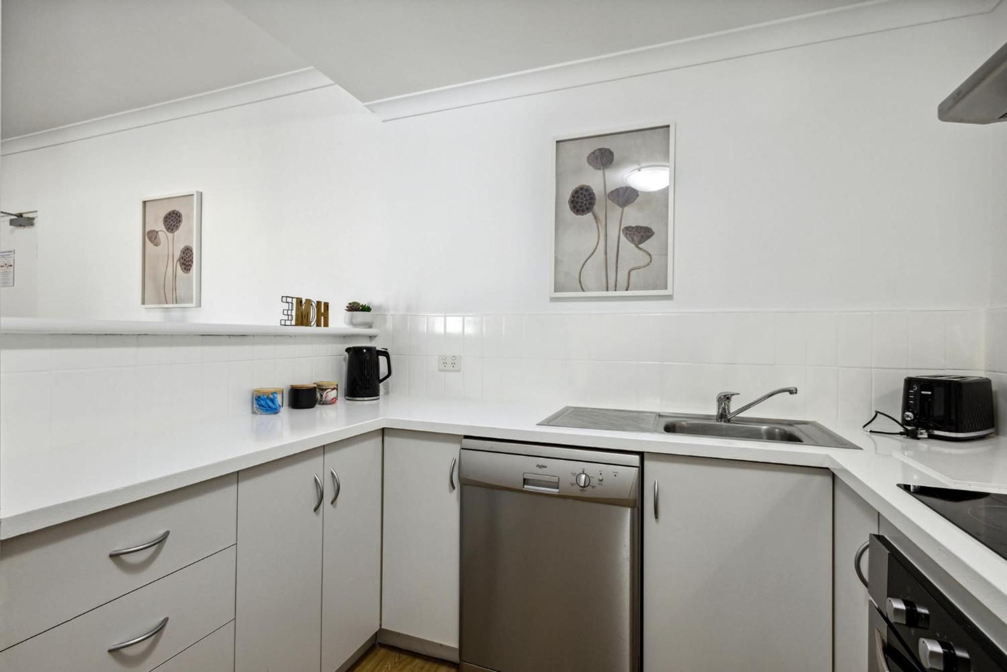 Apartment Northbridge Hideaway 2bdr 1bth *