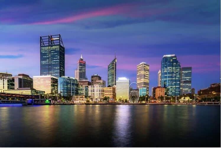 Apartment Large Luxe Penthouse Fully Equipped Cbd