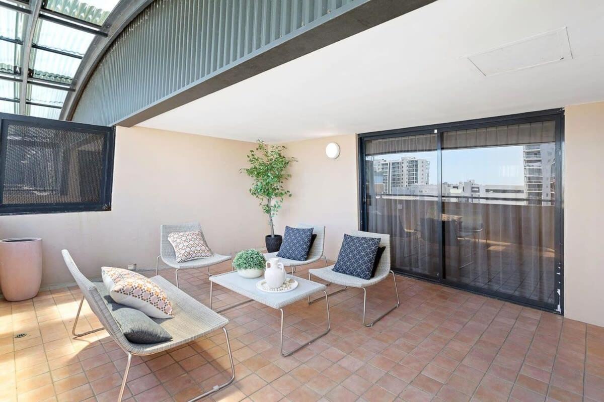 Large Luxe Penthouse Fully Equipped Cbd *