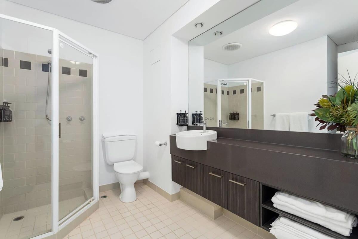 Large Luxe Penthouse Fully Equipped Cbd Apartment Perth