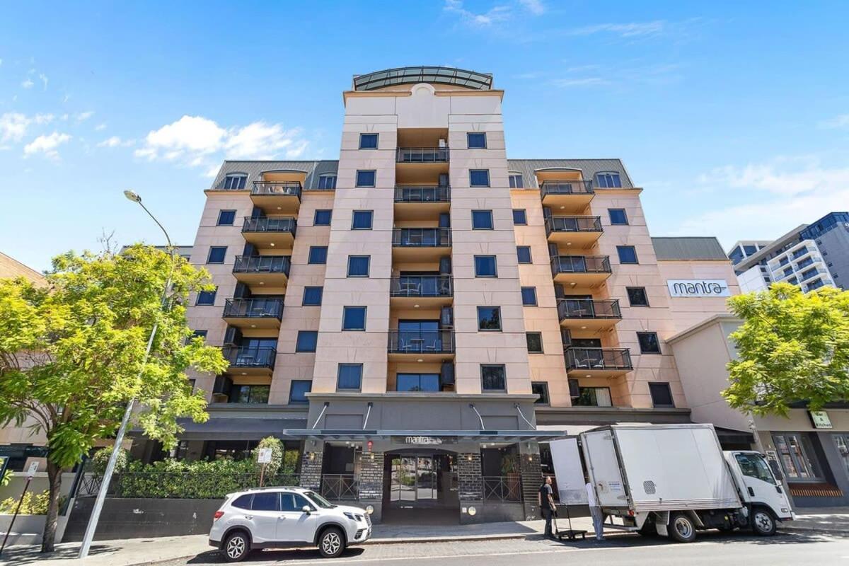 Large Luxe Penthouse Fully Equipped Cbd